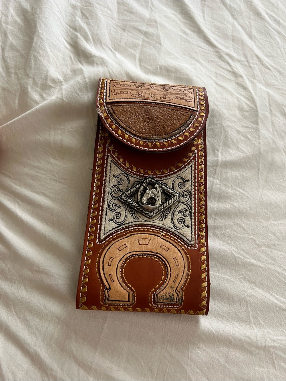Tooled Leather Western Phone Holster With Horseshoe Motif